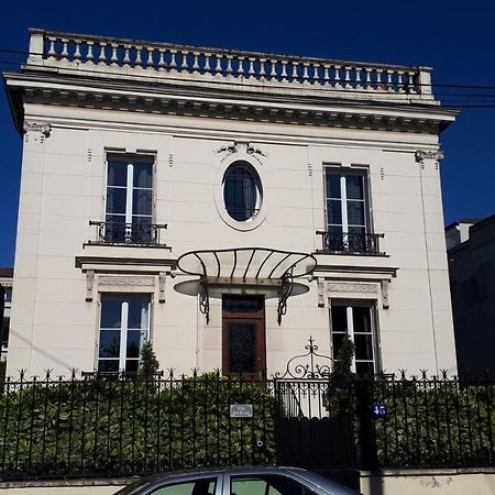 Villa Bon Accueil Neuilly-Plaisance Buitenkant foto